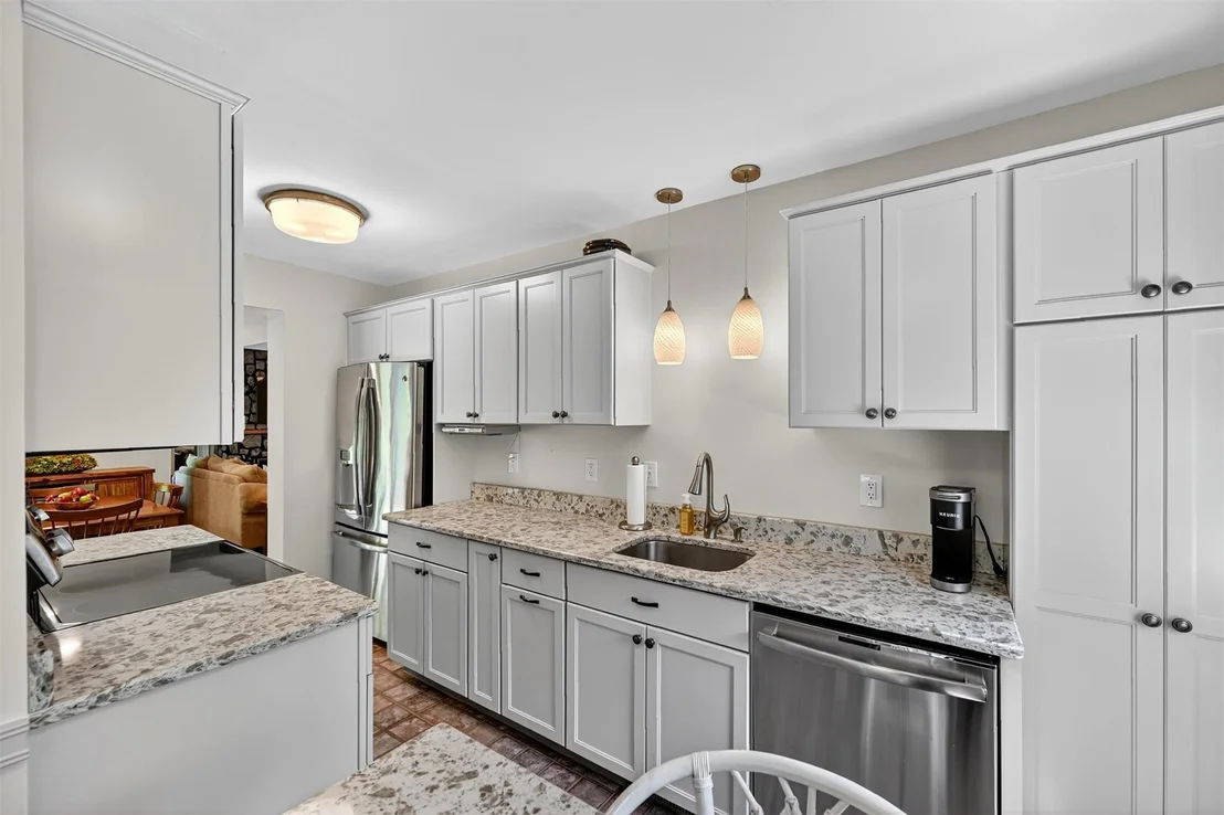 Photo of 299 Riley Road