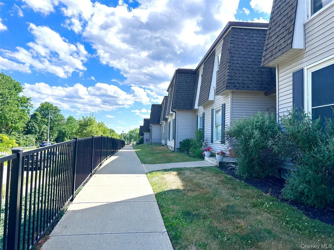 Photo of Unit A at 150 Rinaldi Boulevard