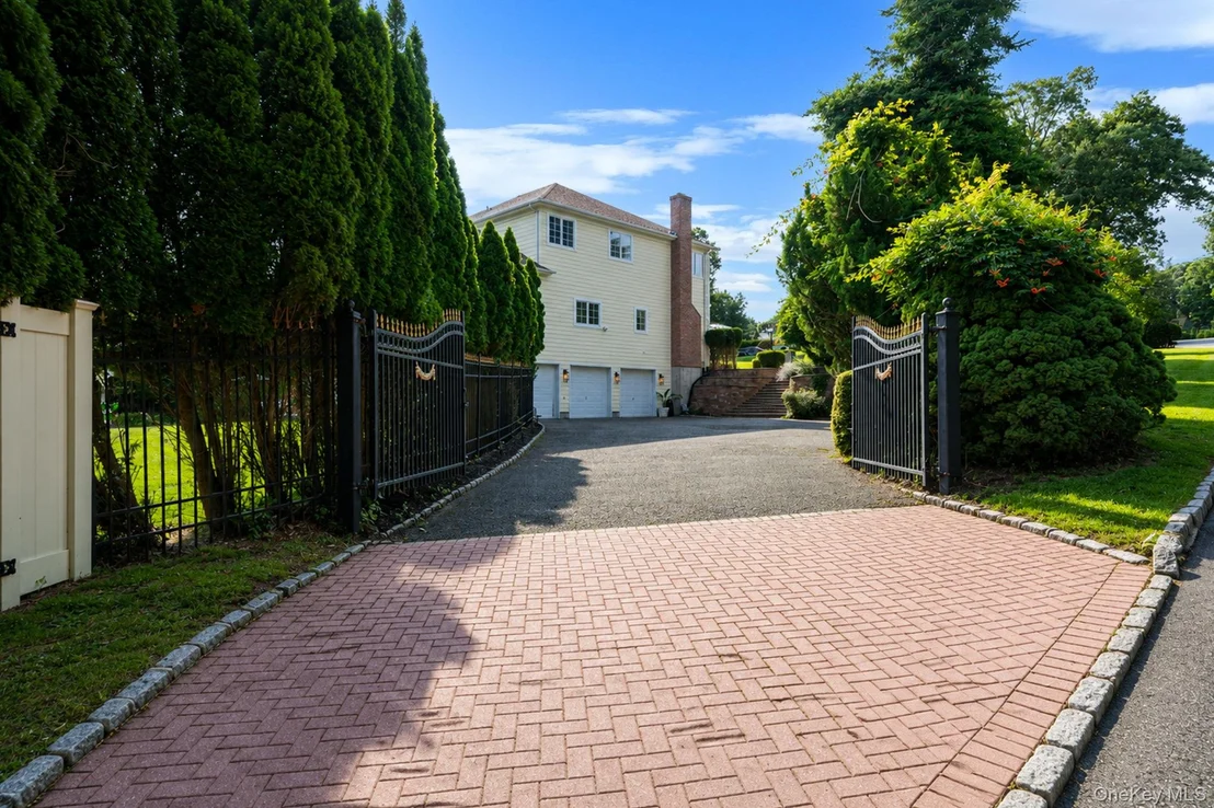 Photo of 3 Dover Court