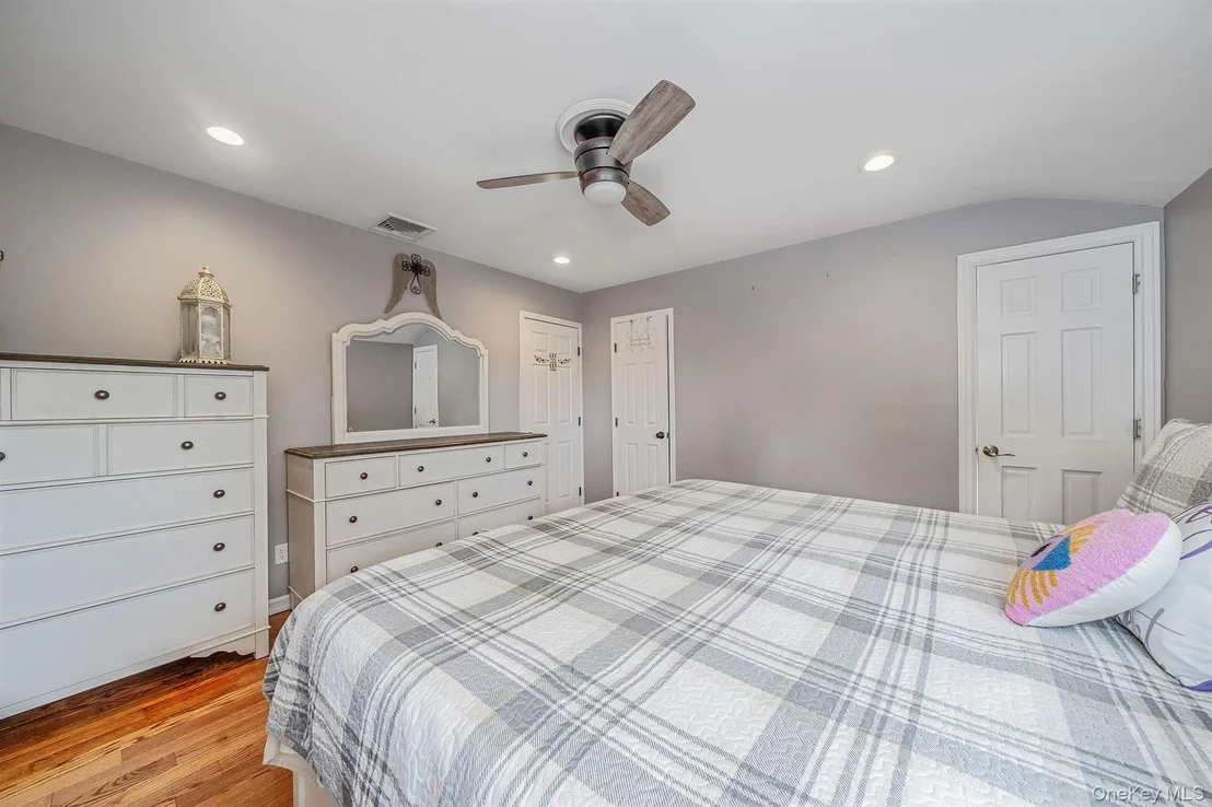 Photo of 6 Warbler Lane