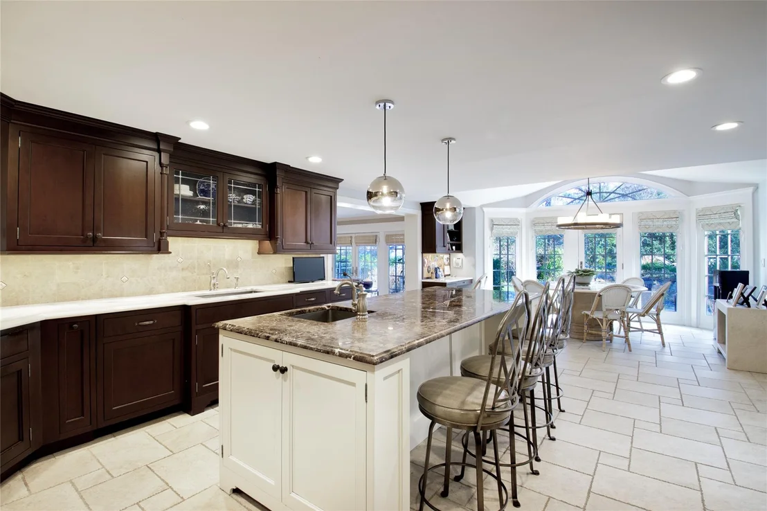Photo of 75 Chestnut Drive