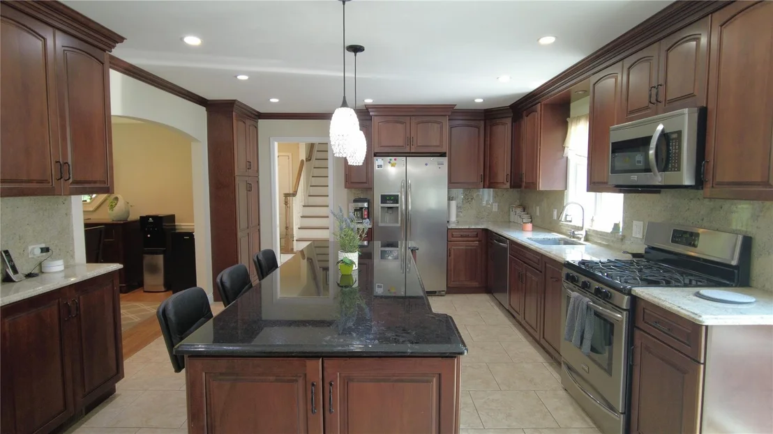 Photo of 9 Deerfield Drive
