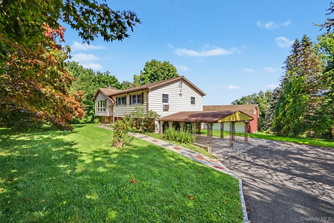Photo of 214 Starr Ridge Road
