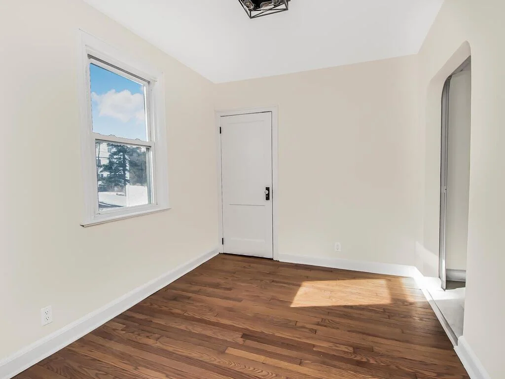 Photo of 2 Willow Avenue