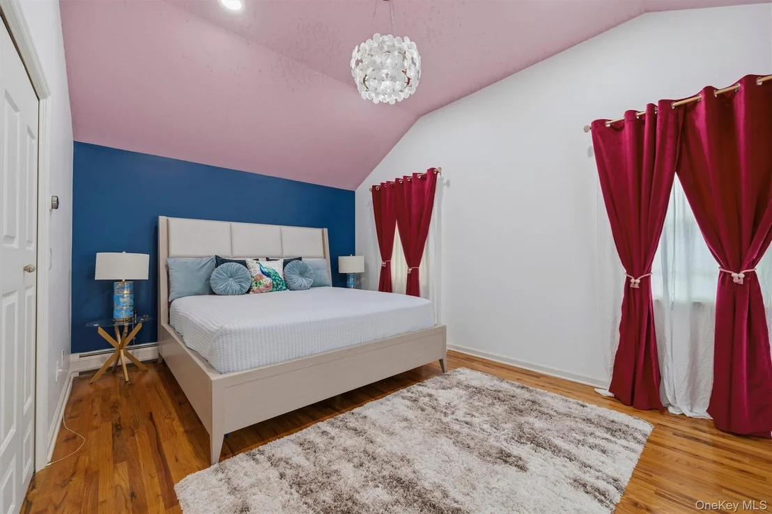 Photo of 412 Laroe Road