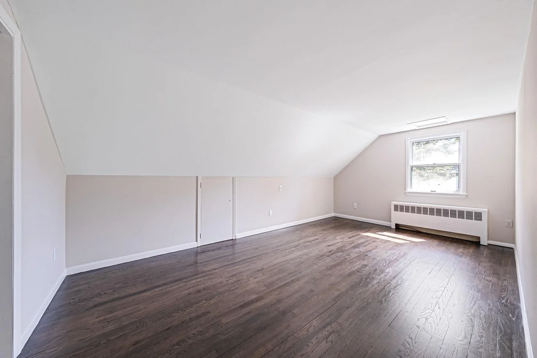Photo of 10 Clearbrook Drive