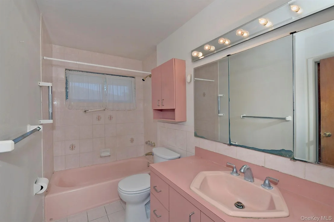Photo of 12 Marie Crescent
