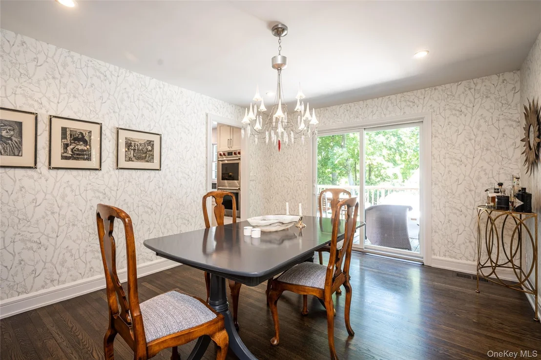 Photo of 15 Laurel Hill Road