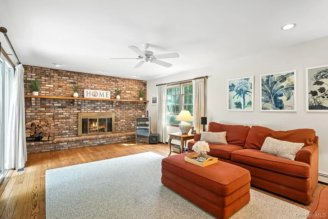 Photo of 7 Hilltop Road