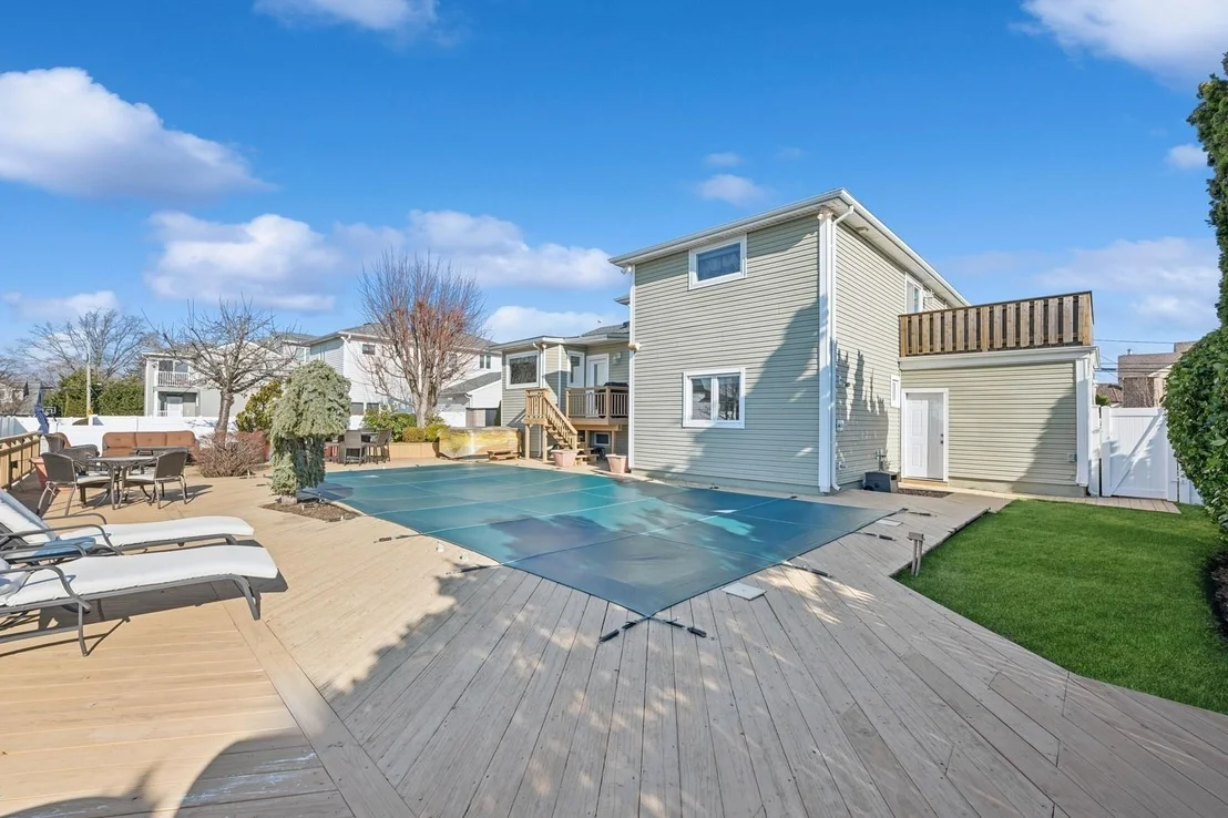 Photo of 2836 Bay Drive