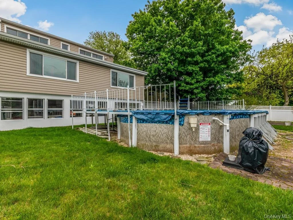 Photo of 90 Remsen Circle
