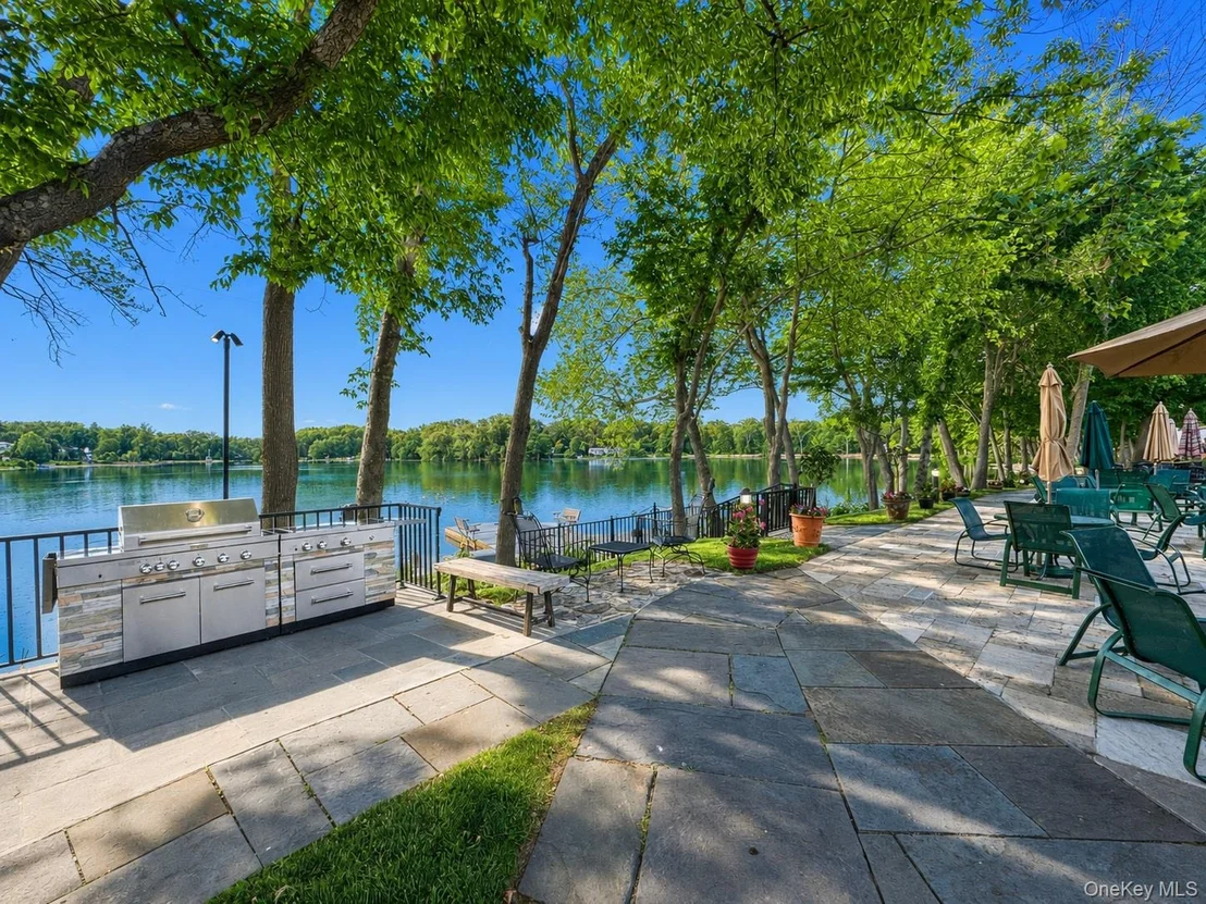 Photo of 40 Waterside Close