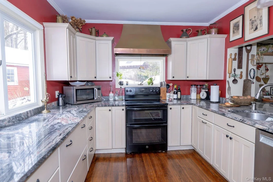 Photo of 819 Van Wagner Road
