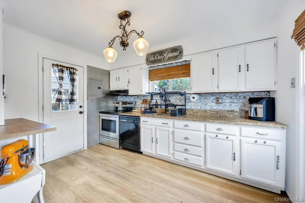 Photo of 8 Lilac Lane