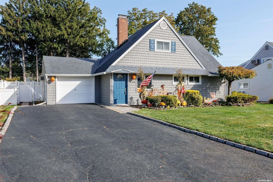 Photo of 350 Blacksmith Road W