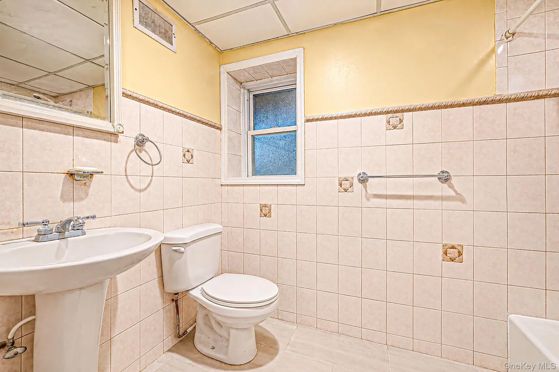 Photo of 23 Colonial Drive