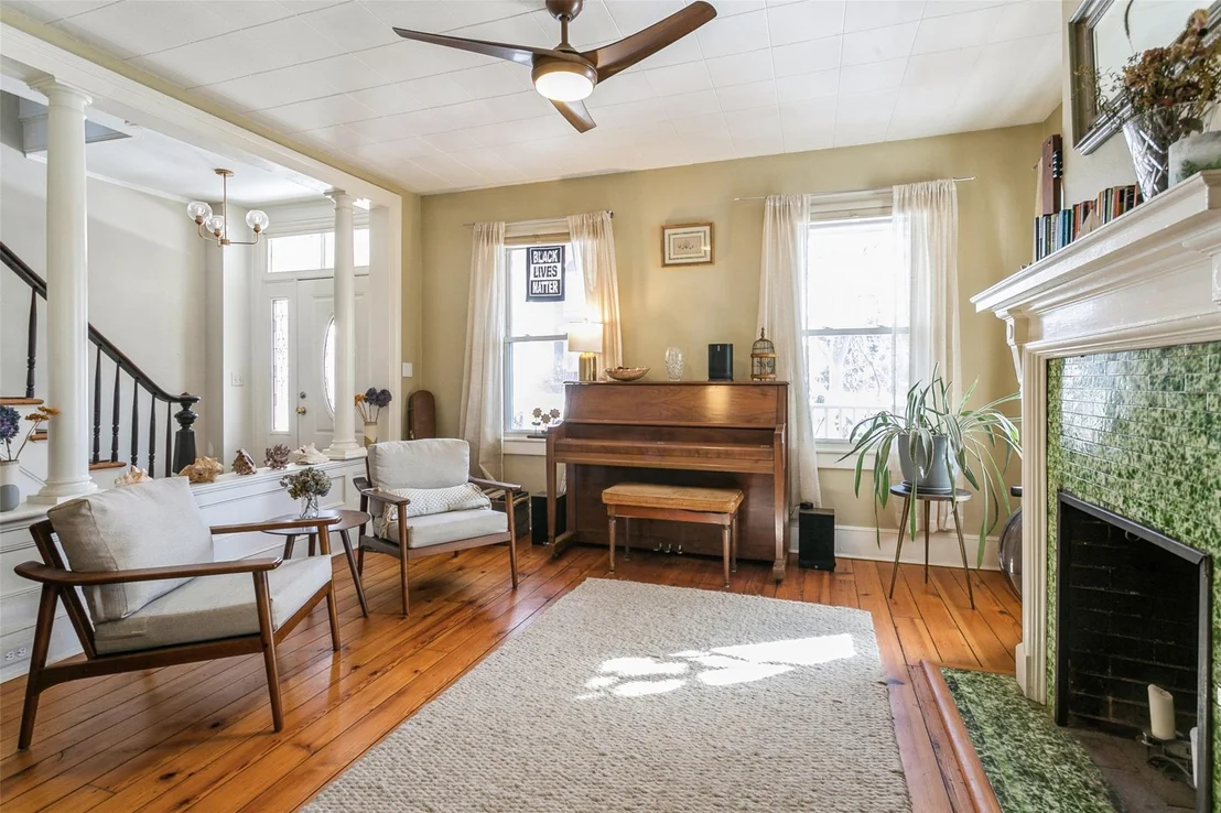 Photo of 9 Dutchess Terrace