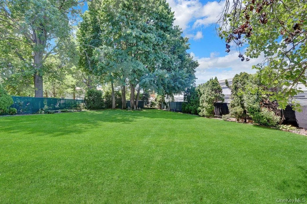 Photo of 955 Cedar Court