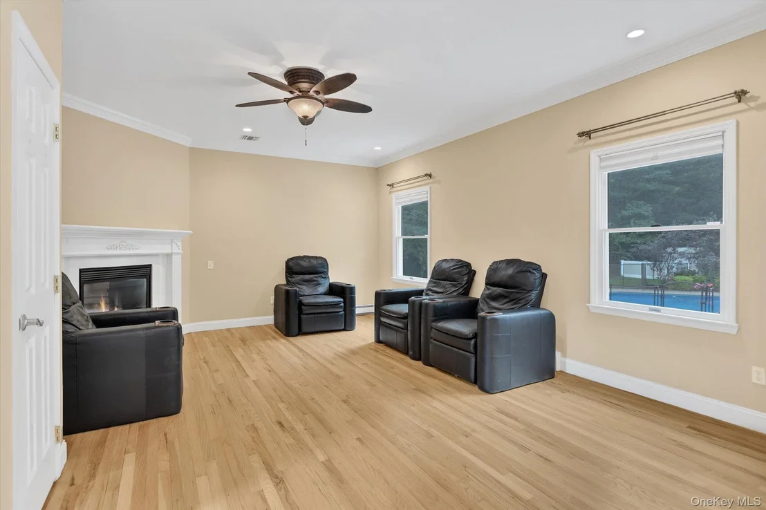 Photo of 25 Pashen Place