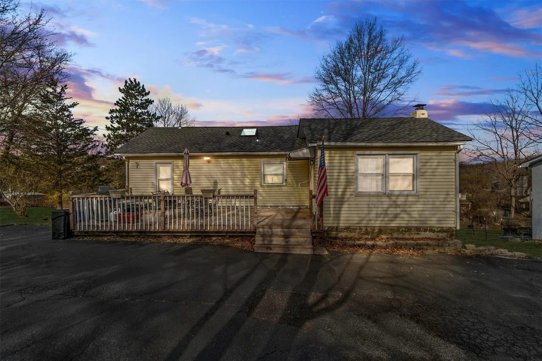 Photo of 49 Lakeside Drive