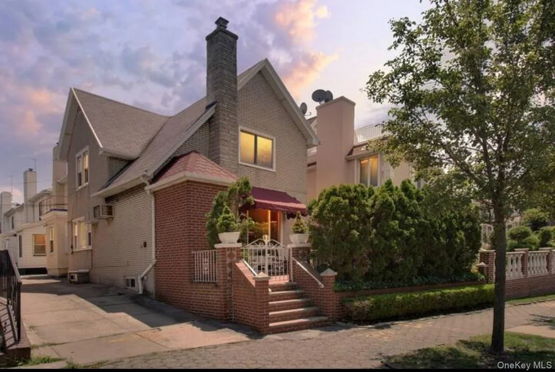 Photo of 7739 Shore Road