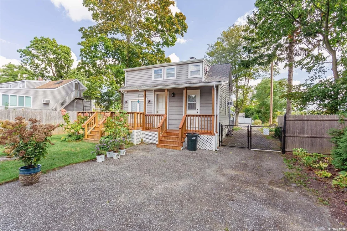 Photo of 164 Wilson Boulevard