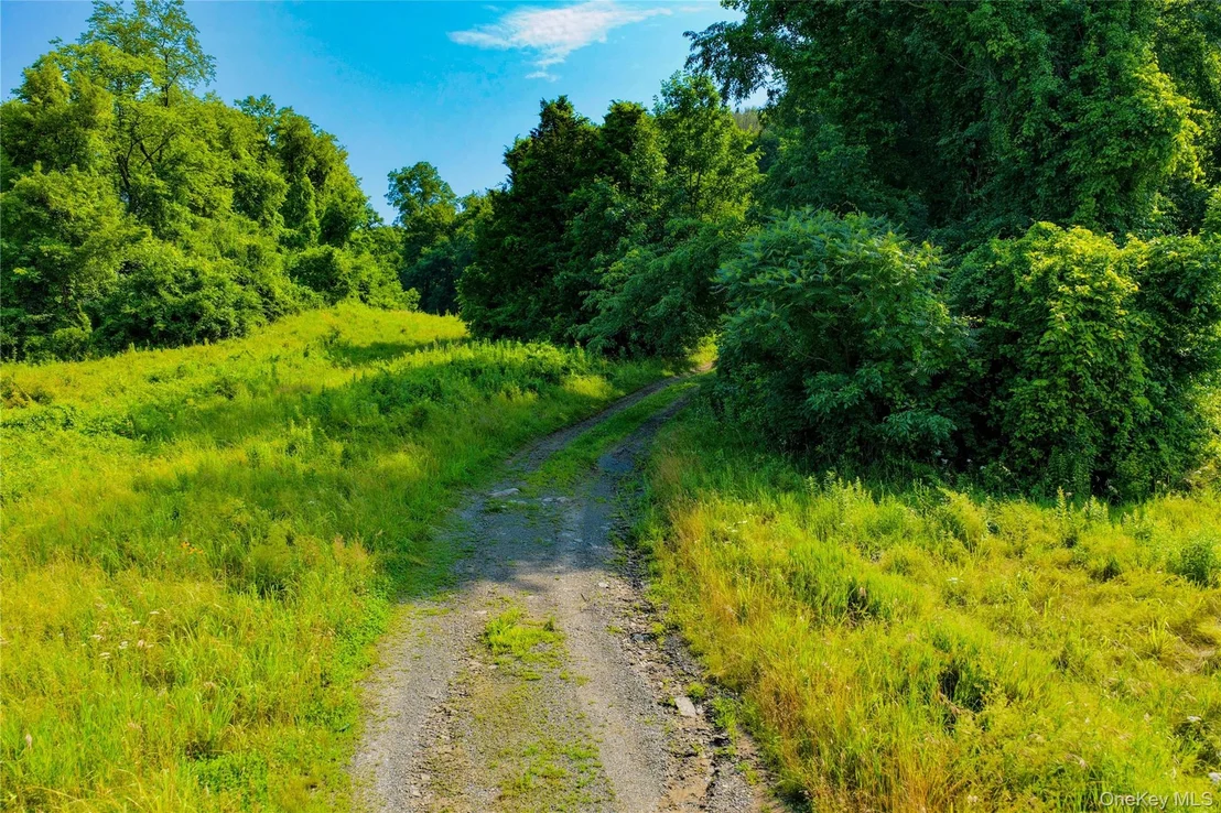 Photo of 2620 State Route 9H