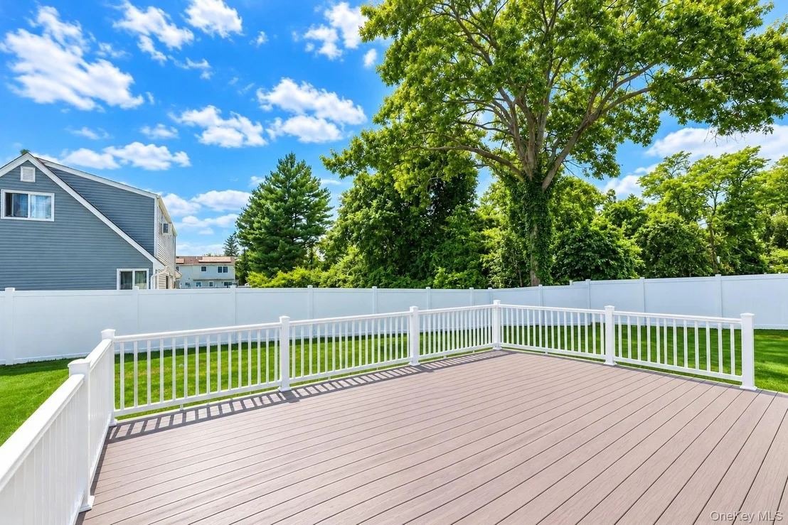 Photo of 14 Arcadia Drive