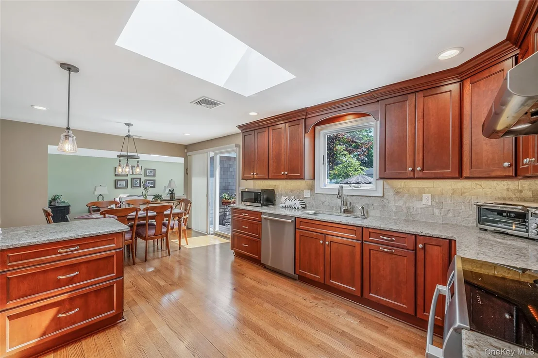 Photo of 15 Evergreen Lane