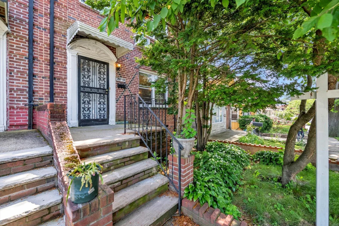 Photo of 152-18 33rd Avenue