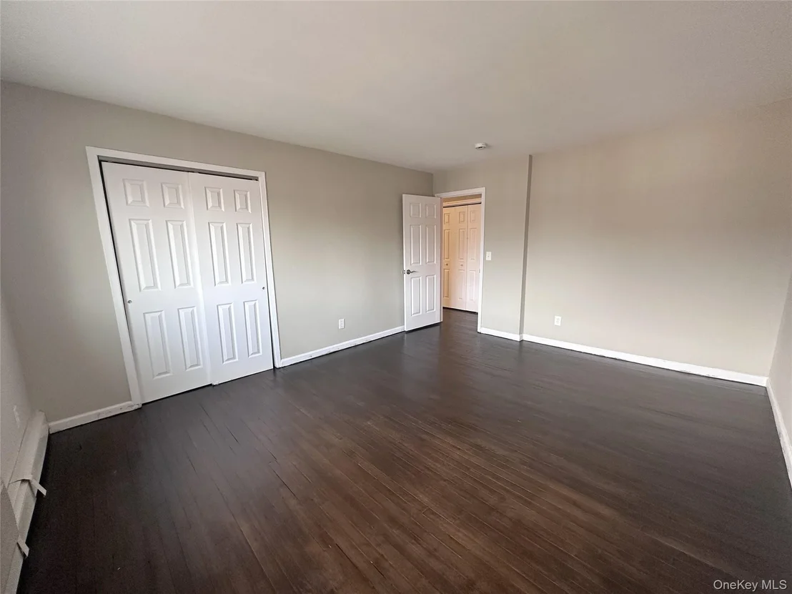 Photo of Unit 33B at 2449 UNION Boulevard