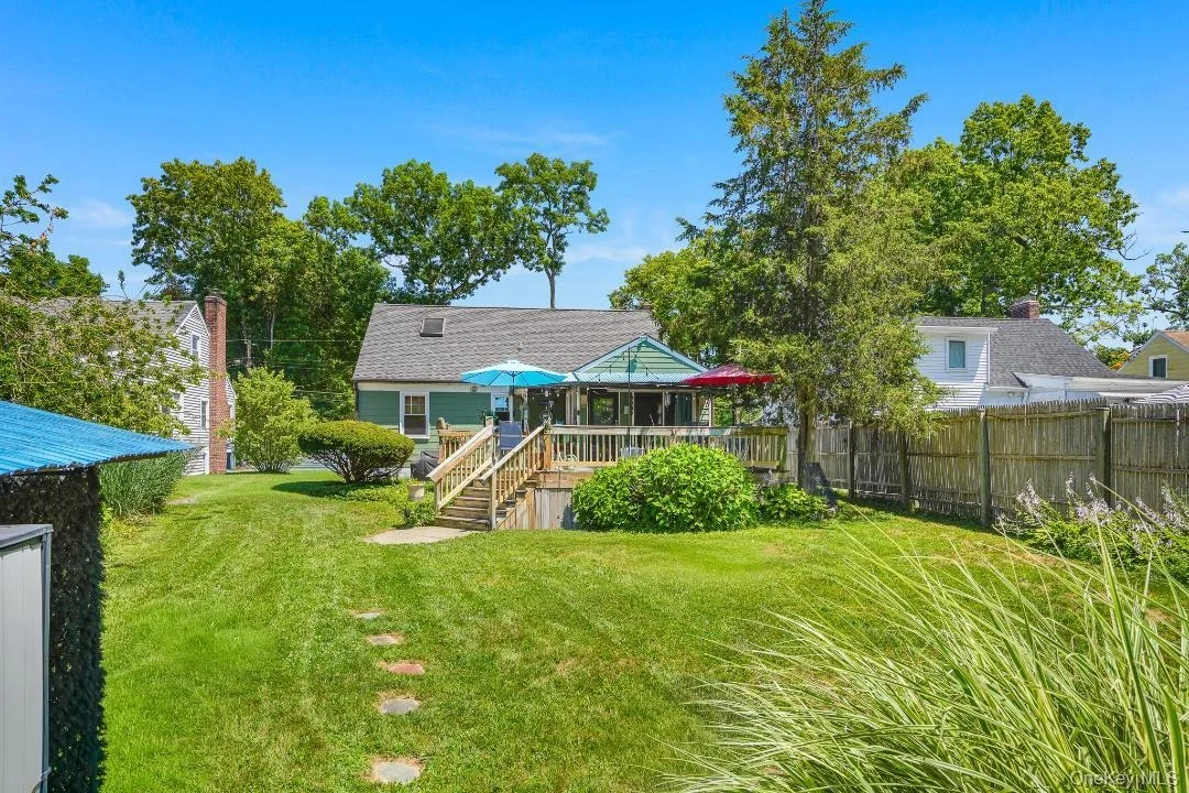 Photo of 35 Lakeview Avenue