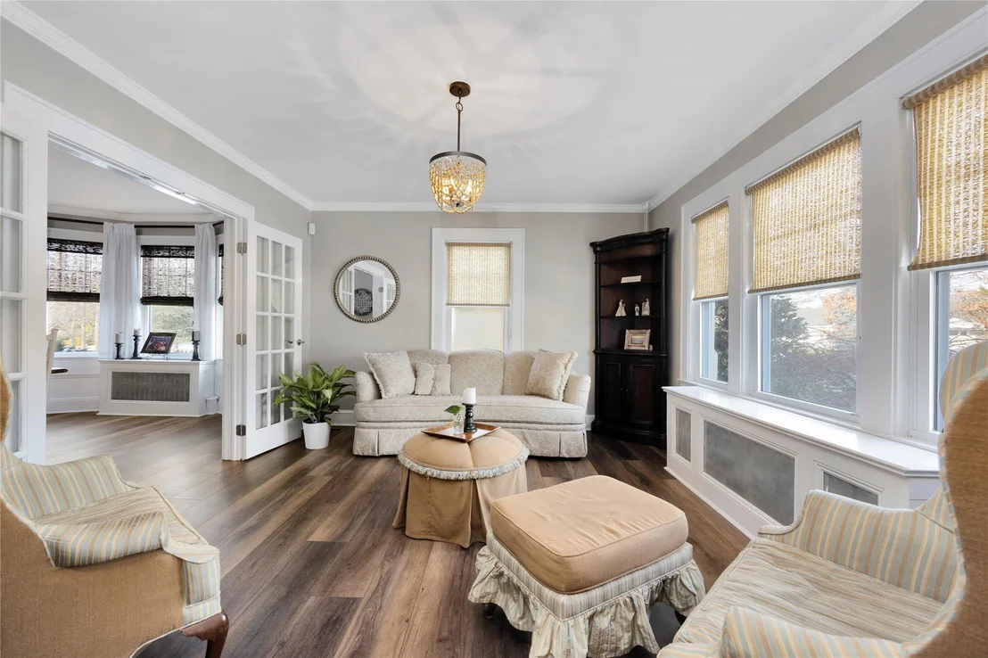 Photo of 32 Cedar Avenue Extension