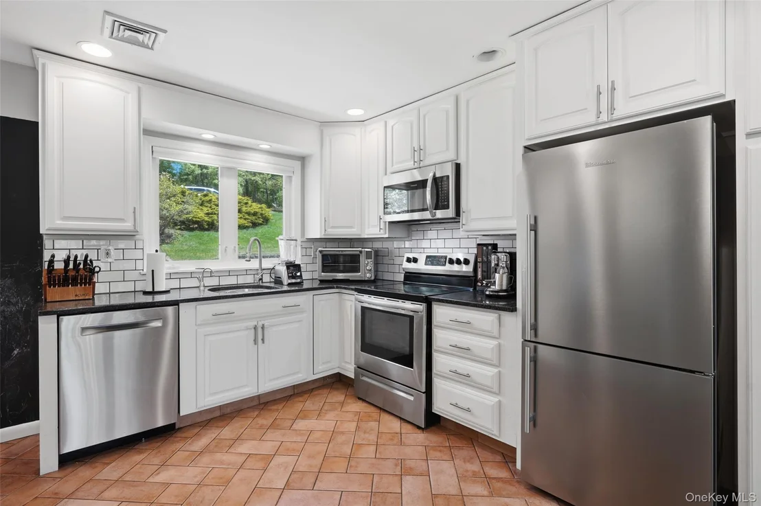 Photo of 19 Skyview Drive