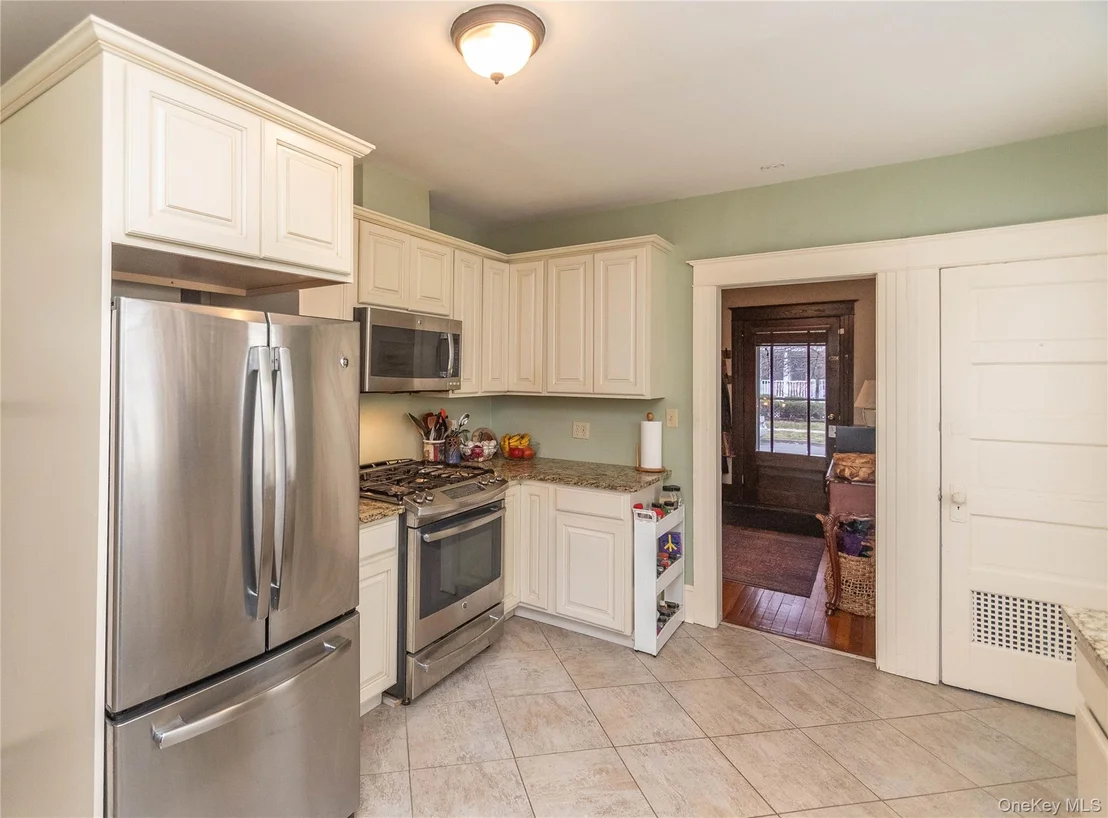 Photo of 17 Streit Avenue