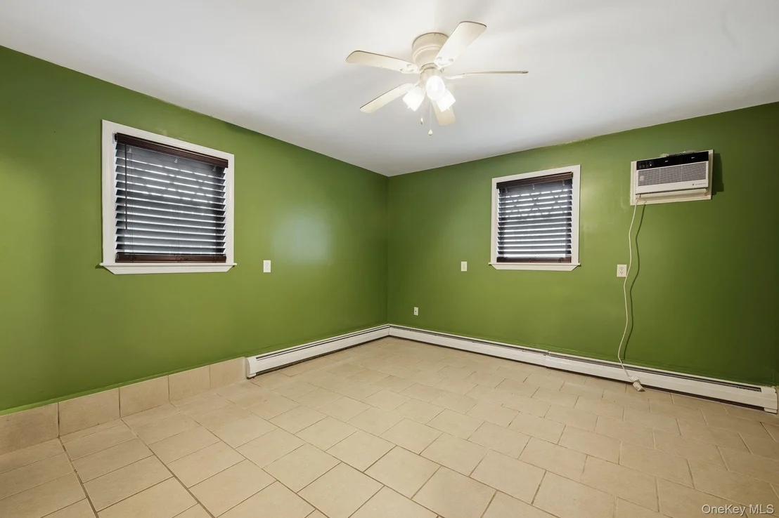 Photo of 36 Edgewater Drive