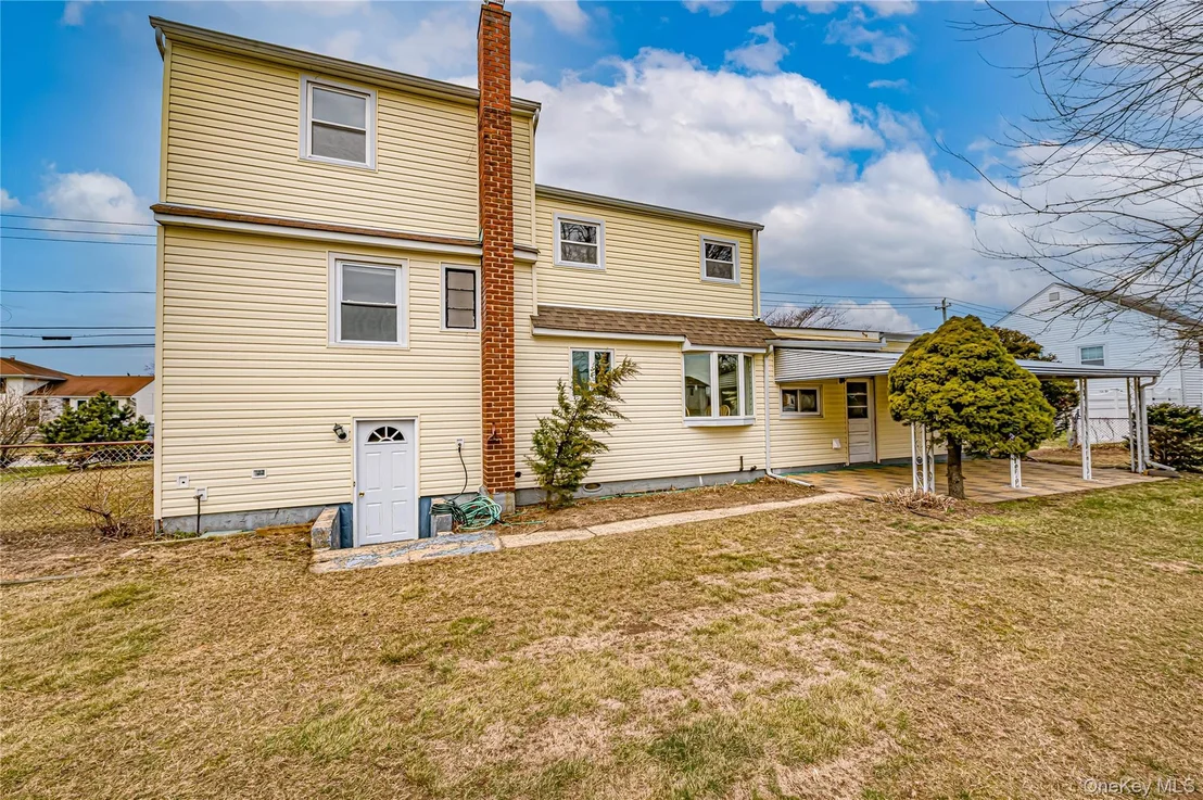 Photo of 855 Pease Lane