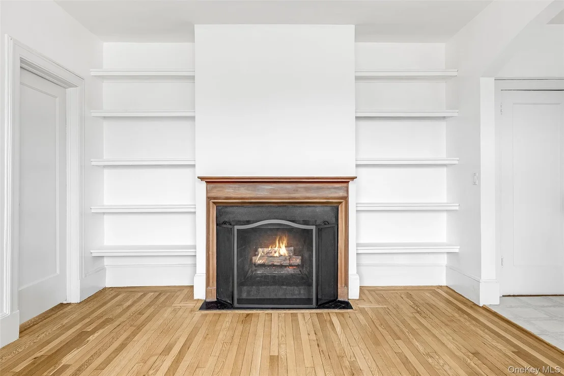 Photo of Unit 4B at 840 Bronx River Road