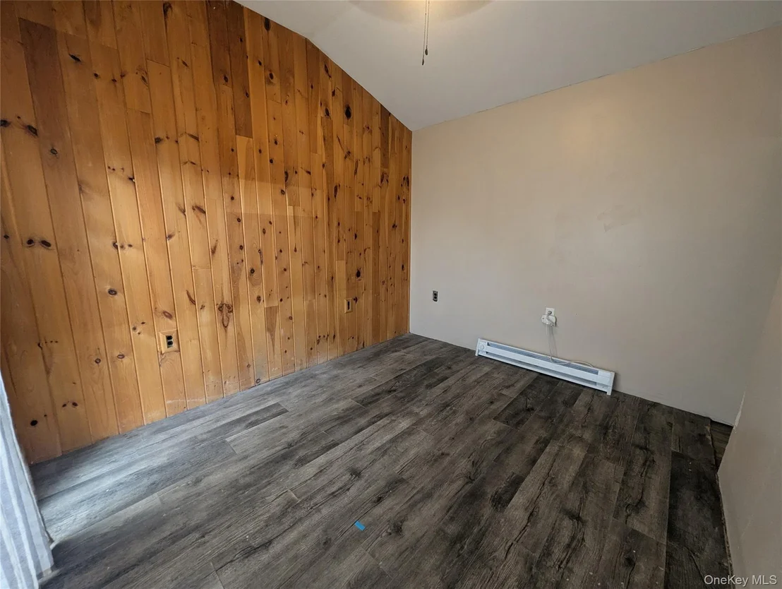 Photo of 122 Castle High Road
