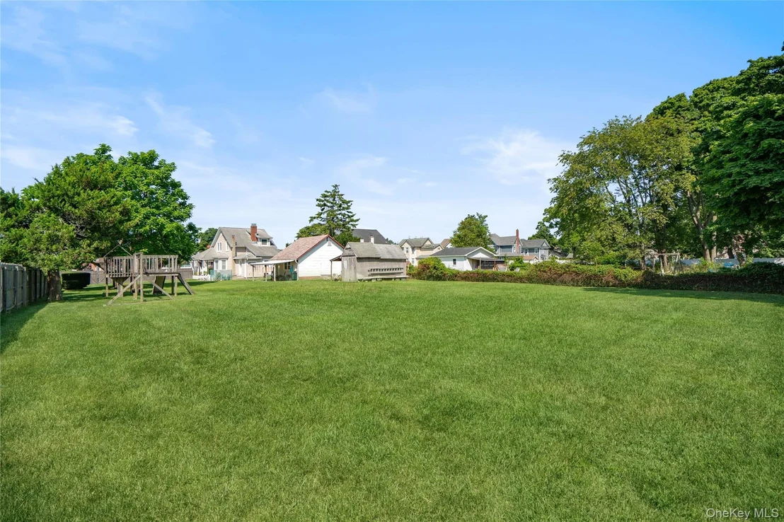 Photo of 115 Cedar Avenue