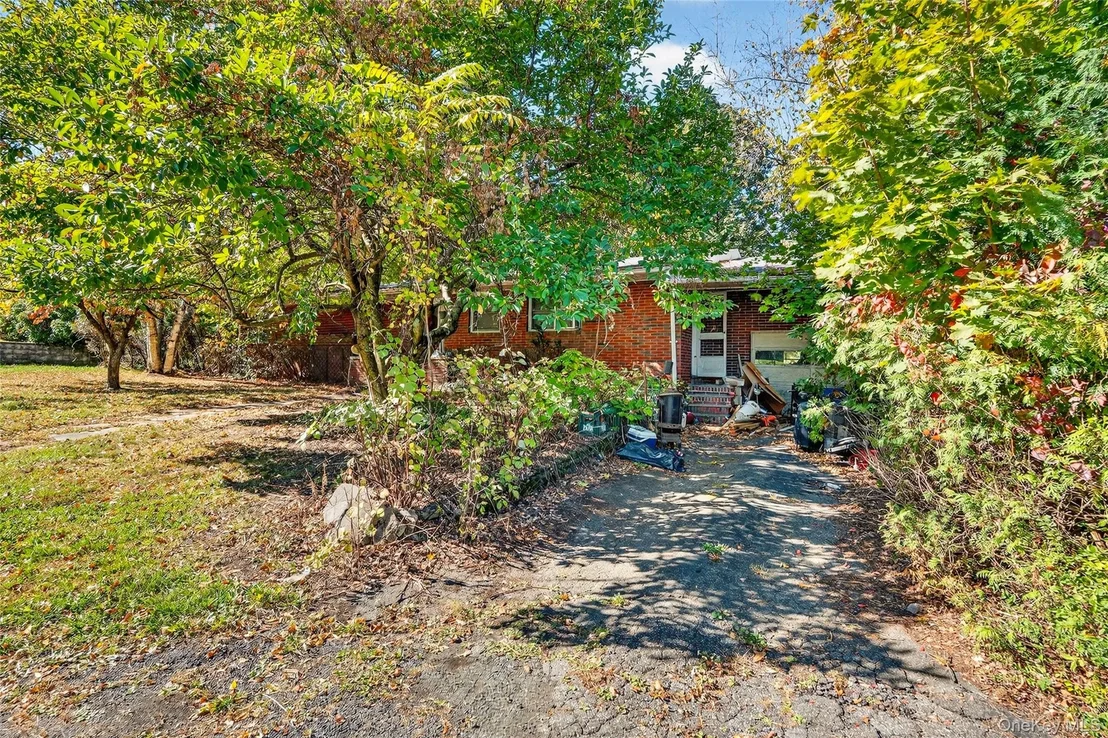 Photo of 25 Russell Road