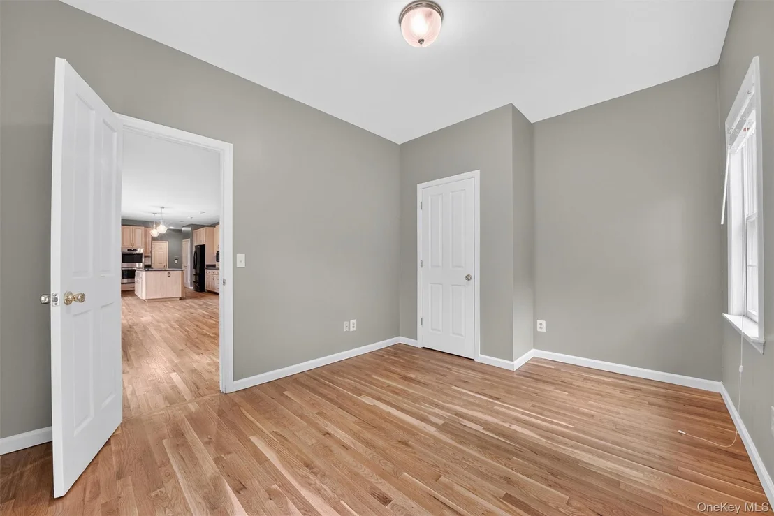 Photo of 16 Apple Summit Lane