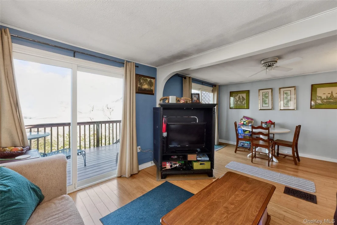 Photo of 19 Samstag Avenue