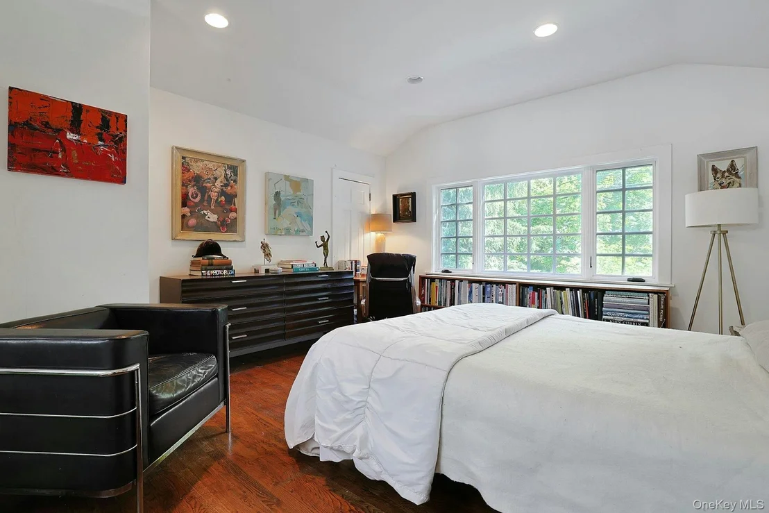Photo of 65 Douglas Road