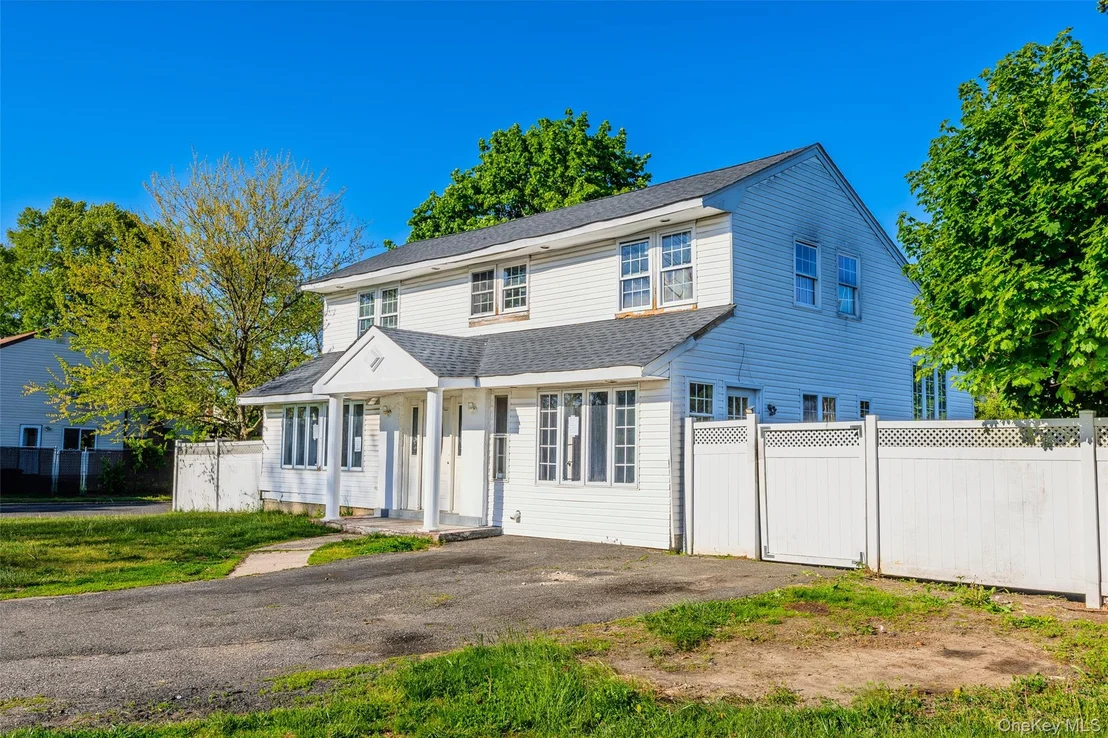 Photo of 147 Branch Avenue
