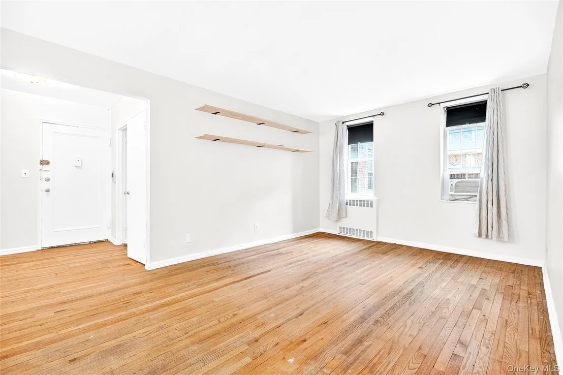 Photo of Unit A36 at 770 Bronx River Road