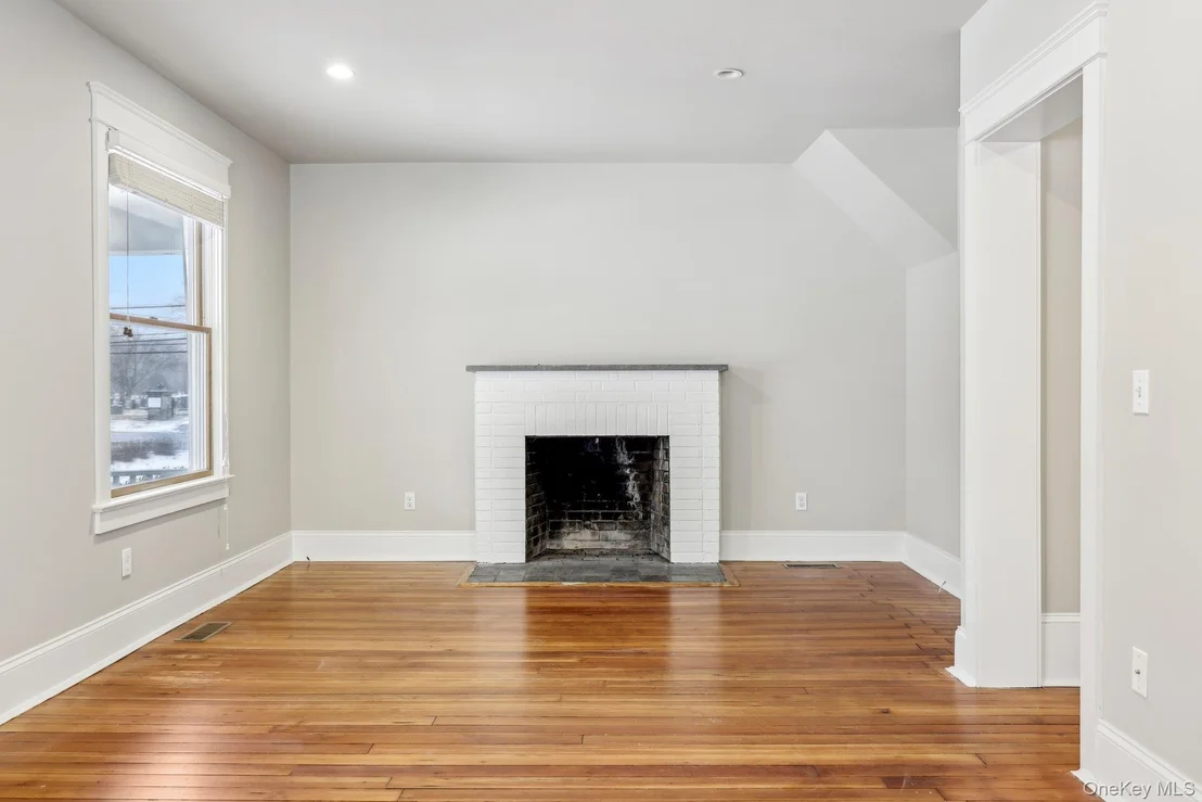 Photo of 125 Smith Avenue