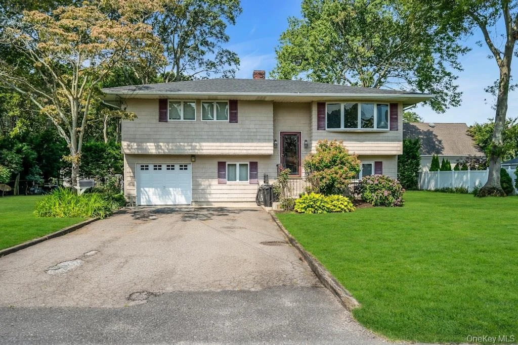 Photo of 174 Division Avenue