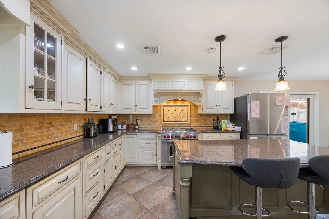 Photo of 2932 Joyce Lane