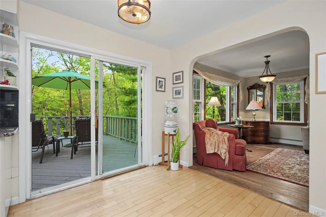 Photo of 1 Cliffside Lane